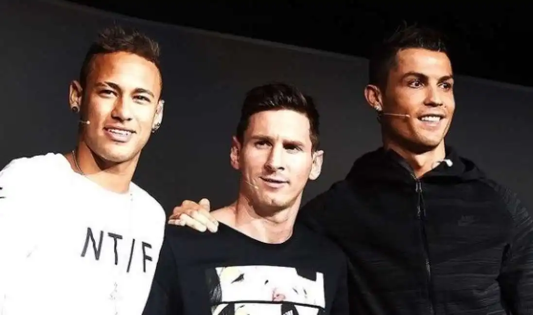 cristiano ronaldo con messi e neymar