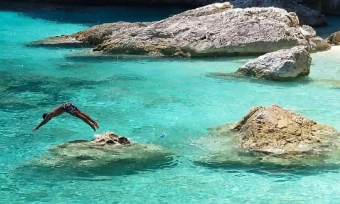 piscine di venere in sardegna