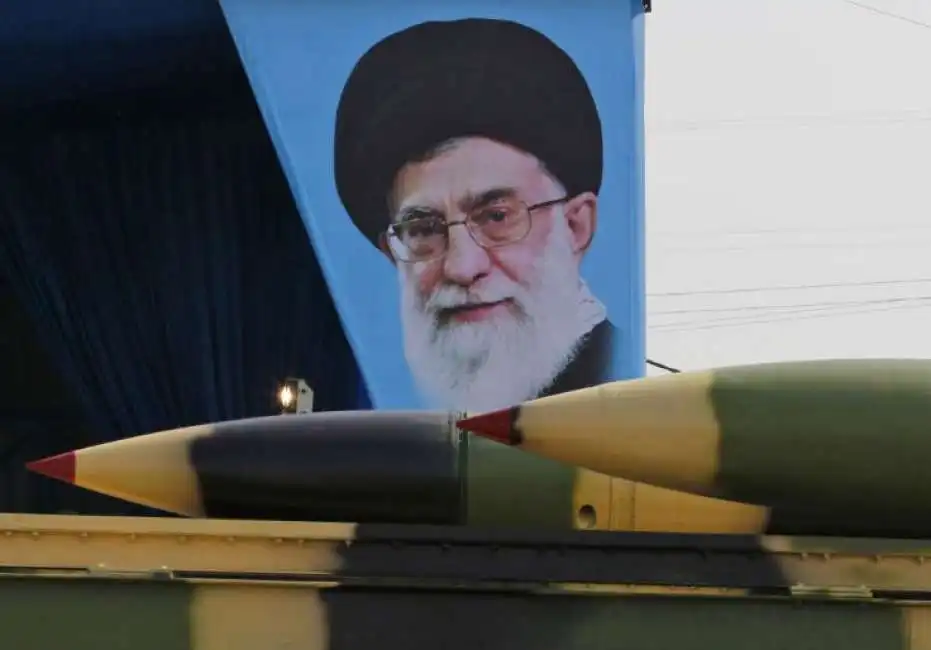 iran ali khamenei missili 