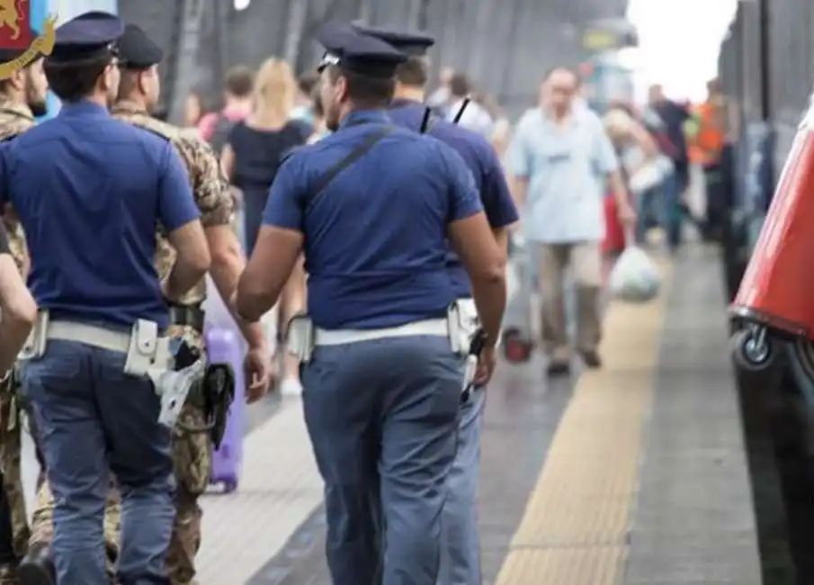 polizia milano centrale stazione