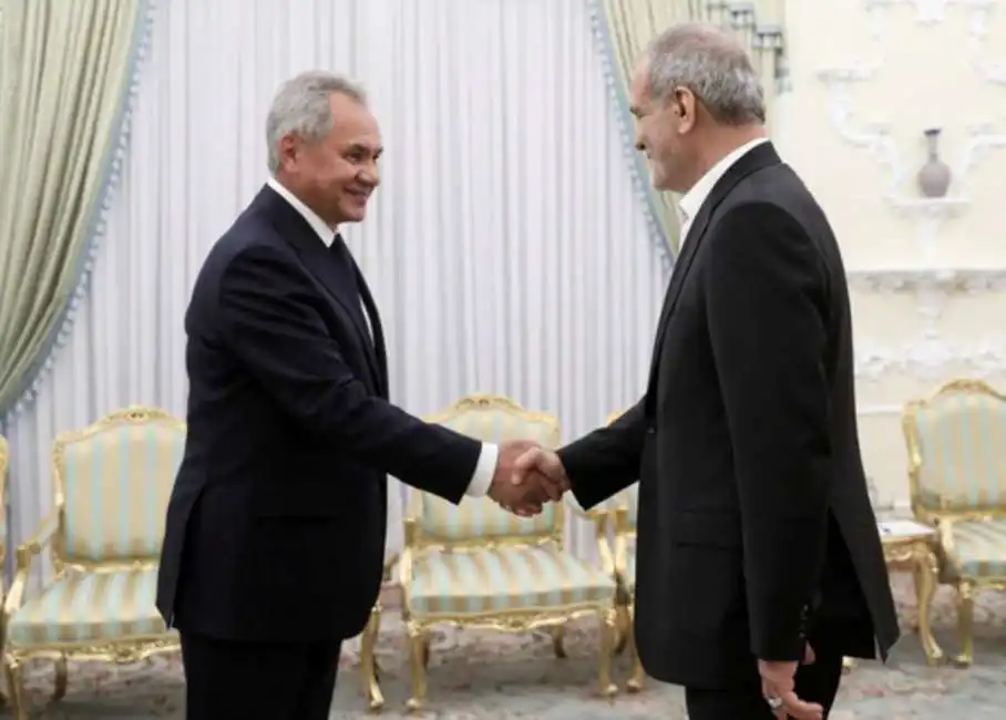 sergei shoigu - massoud pezeshkian