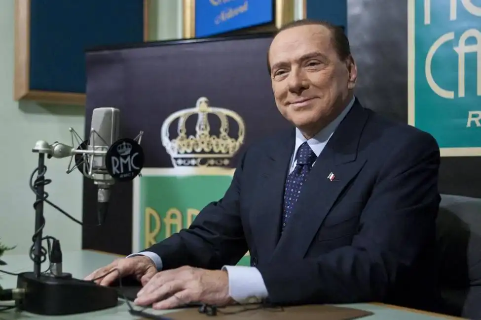 berlusconi radio rmc radio montecarlo