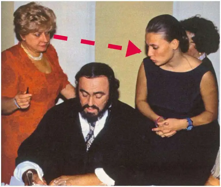 adua luciano pavarotti nicoletta mantovani