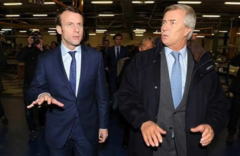 macron bollore