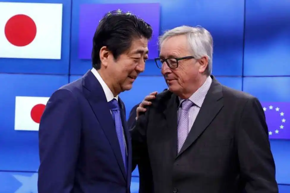 shinzo abe juncker