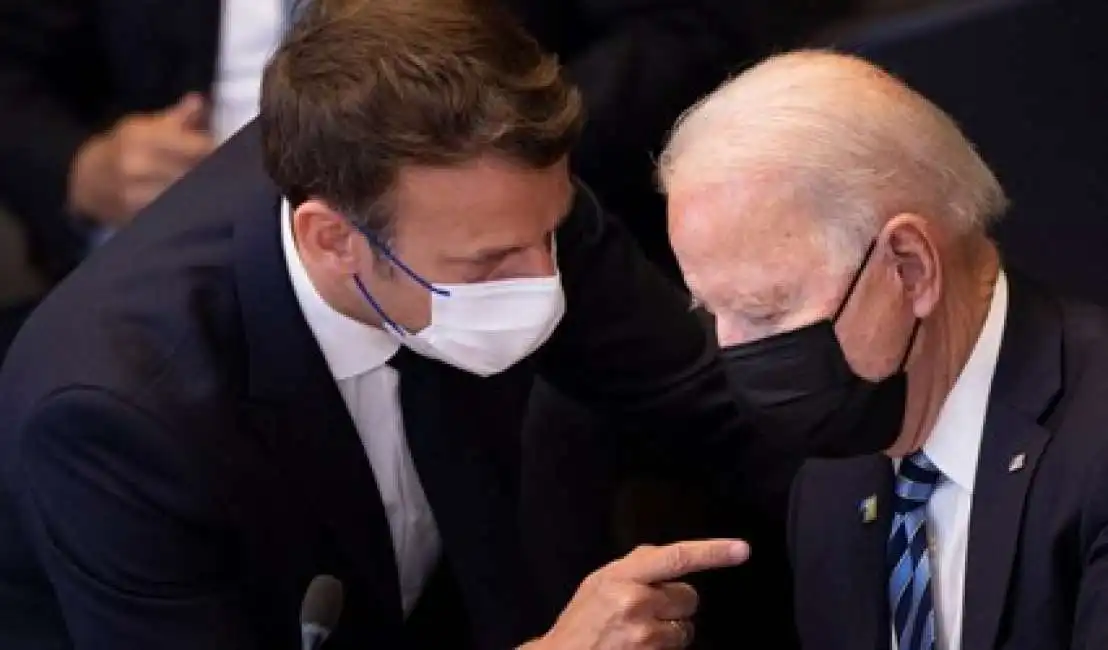 macron biden