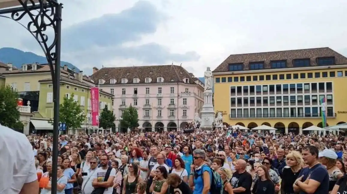 manifestazione no vax