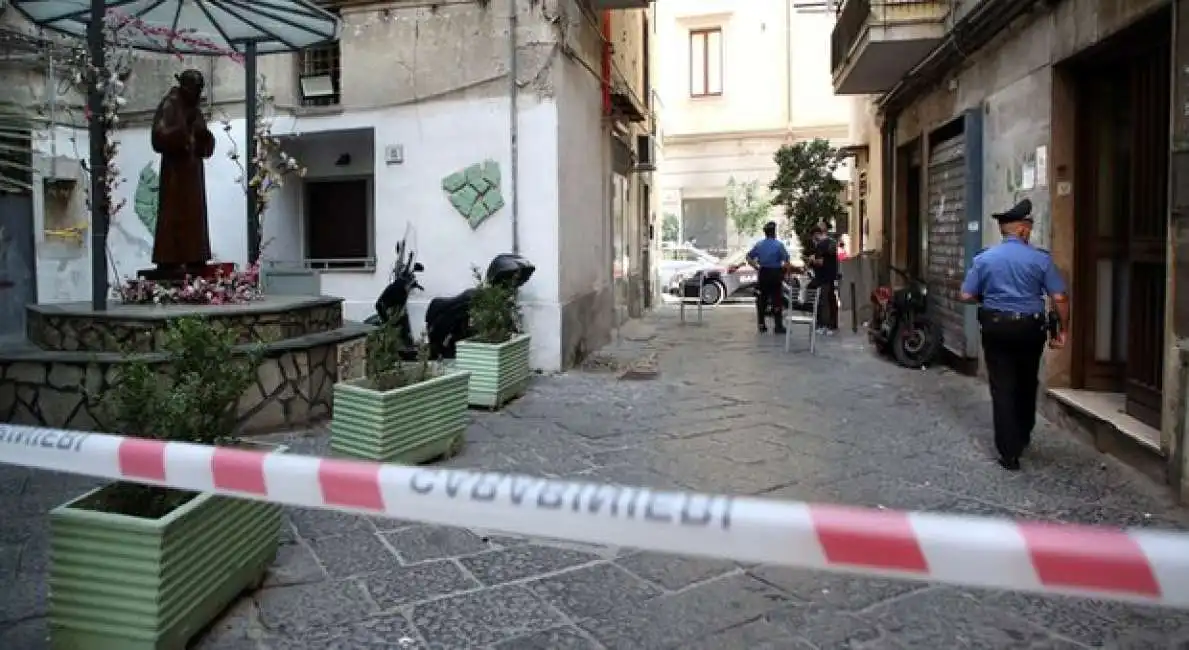 omicidio a napoli