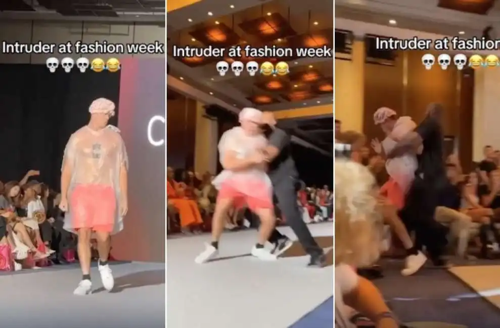 ragazzo con una cuffia in testa si imbuca alla fashion week di new york sfilata