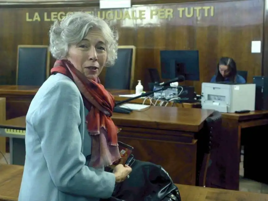 irene pivetti in tribunale