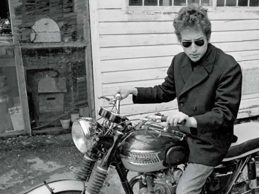 bob dylan moto