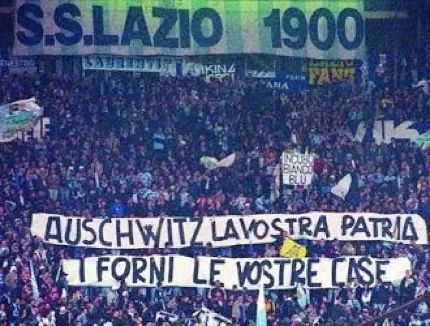 fascisti allo stadio