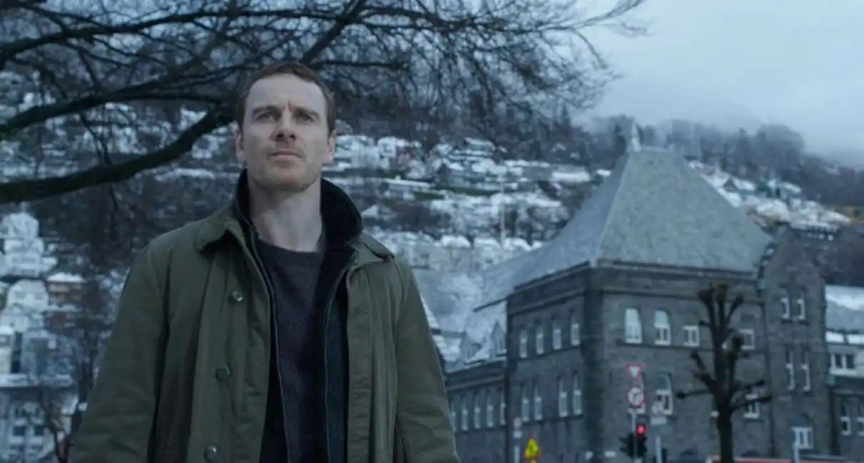 fassbender in l uomo di neve