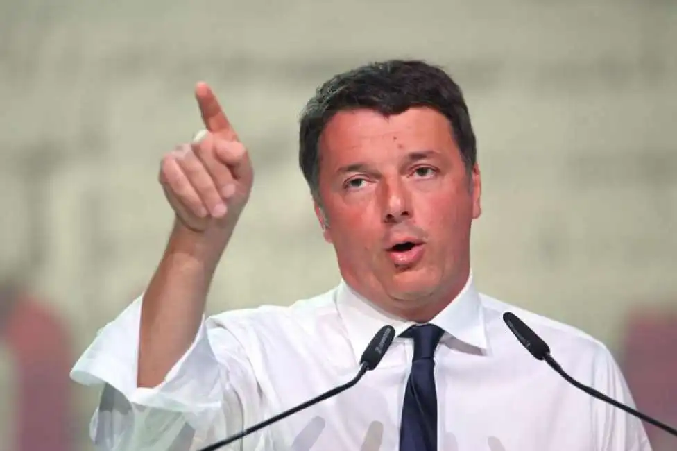 matteo renzi alla leopolda