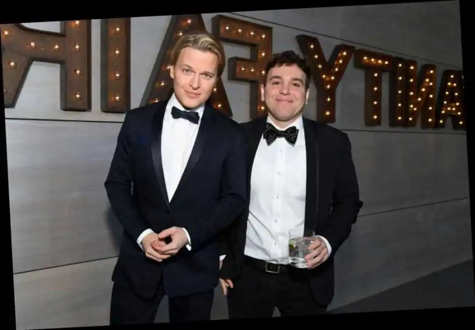 ronan farrow jon lovett