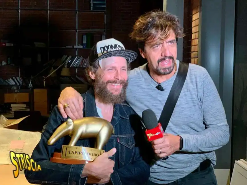 tapiro jovanotti valerio staffelli