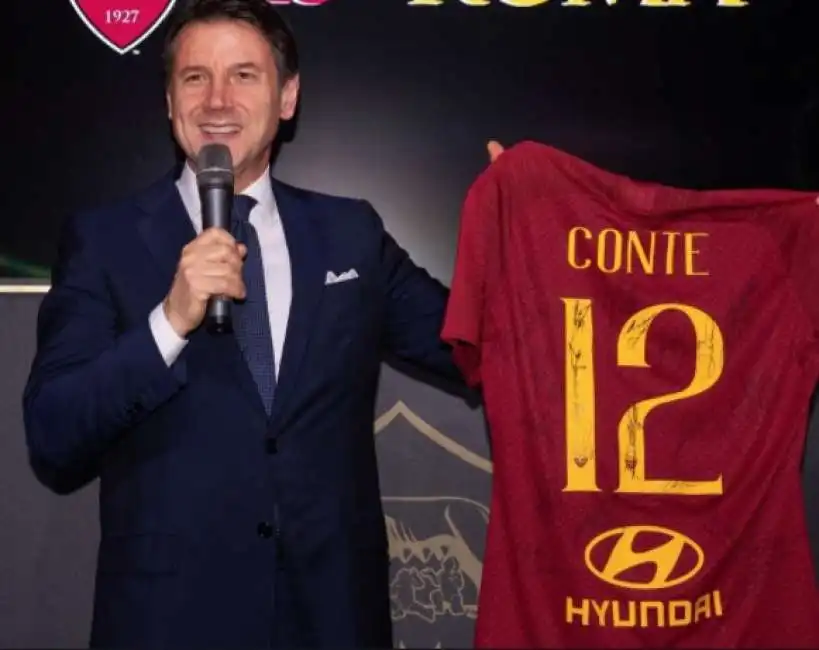 giuseppe conte tifoso della roma 