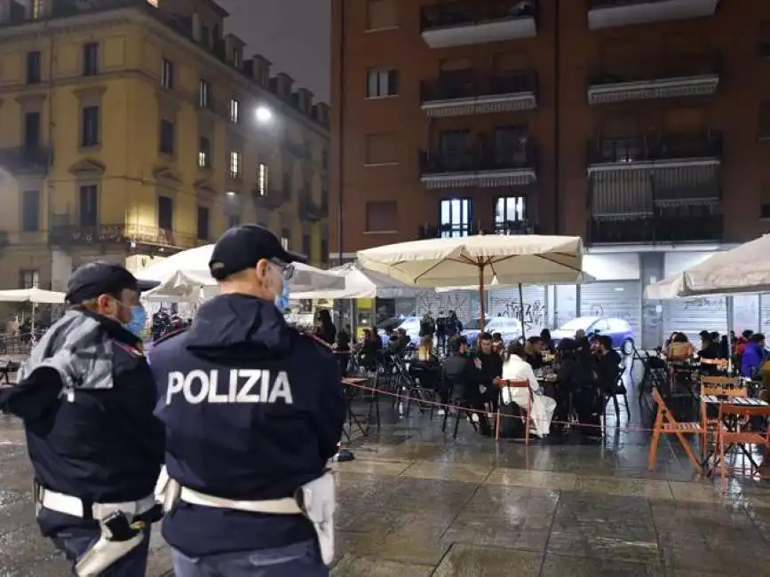 polizia controlli coprifuoco