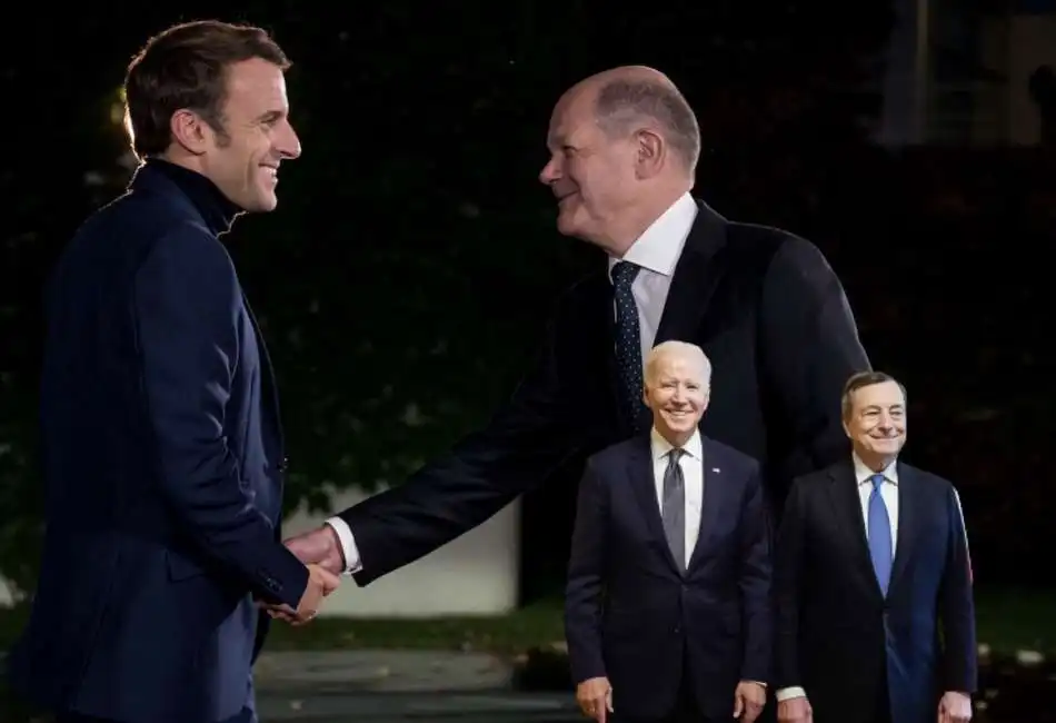 emmanuel macron olaf scholz joe biden mario draghi 