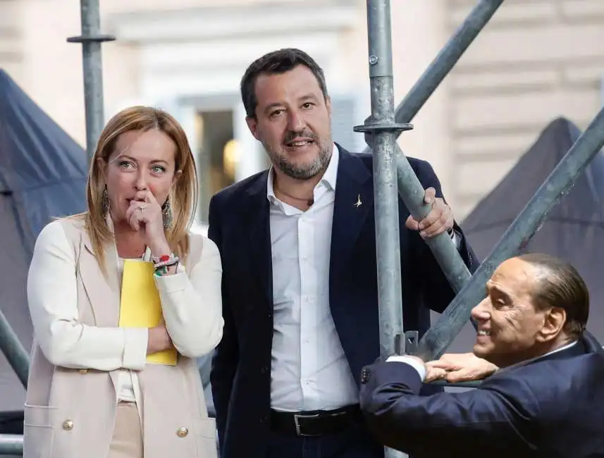 giorgia meloni matteo salvini silvio berlusconi 