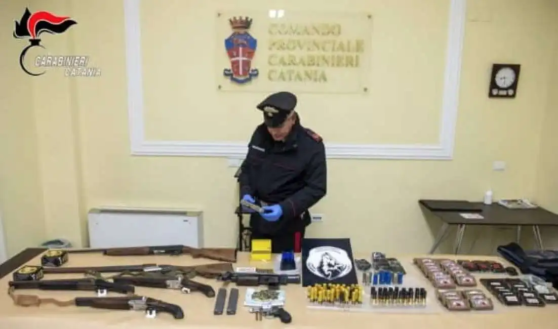 sequestro armi e droga a catania