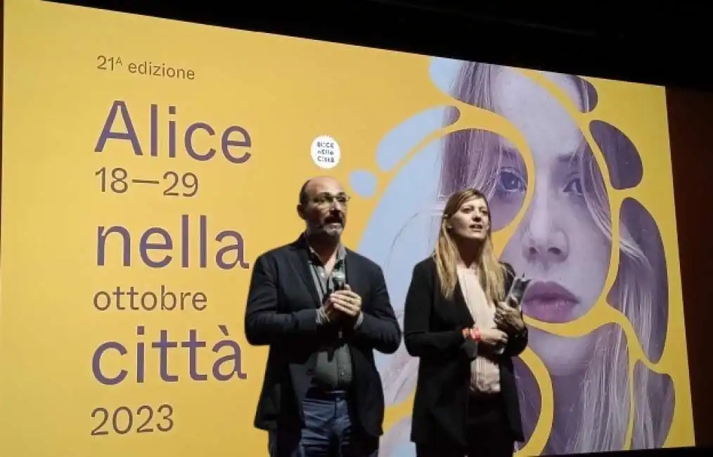 alice nella citta città fabia bettini gianluca giannelli