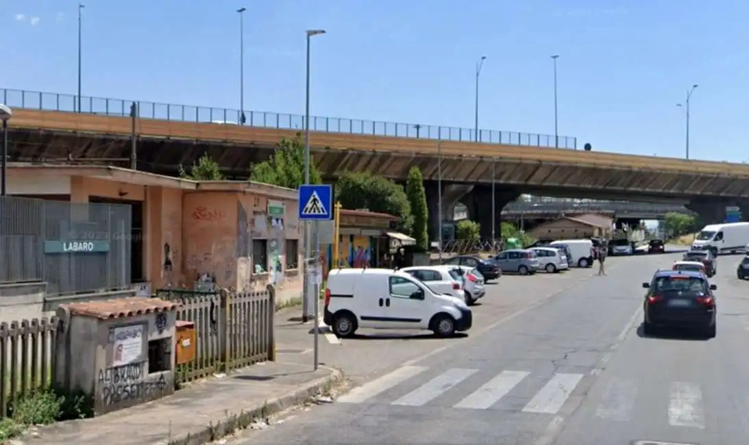 ragazzo travolto ucciso sulle strisce al labaro a roma