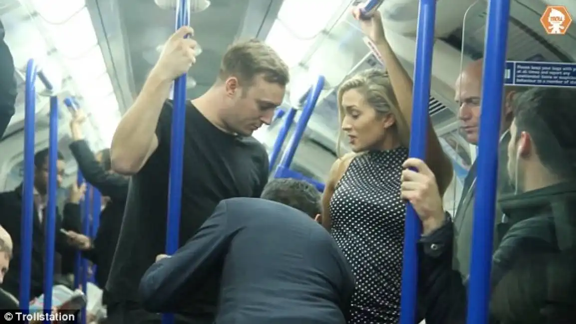 molestie sessuali metro