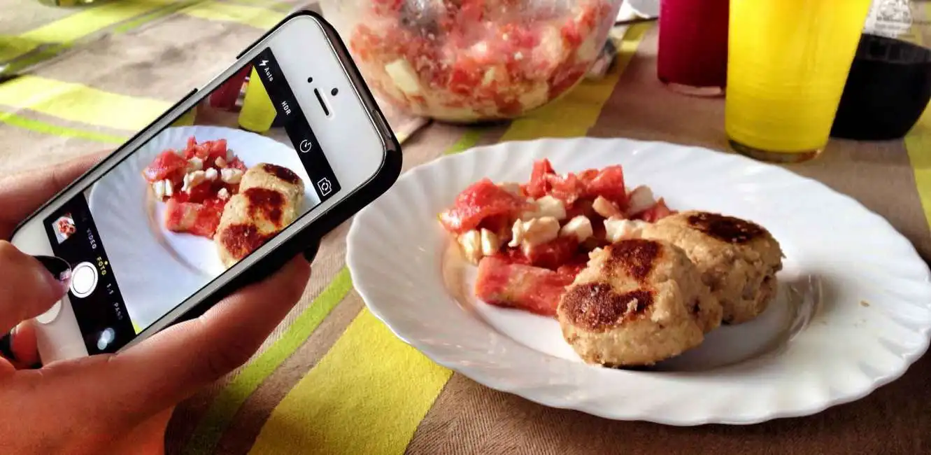 food selfie mania