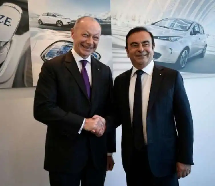 carlos ghosn thierry bollore