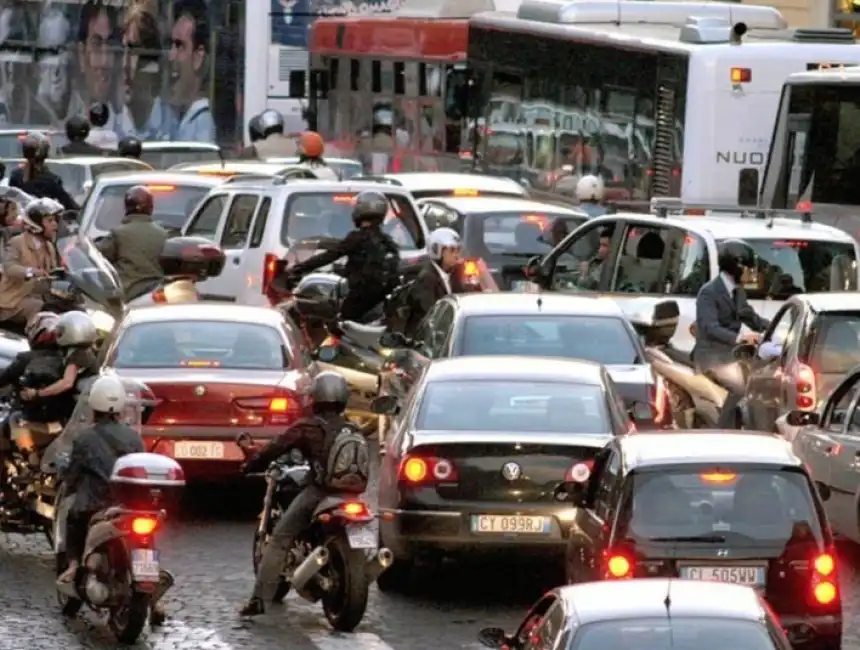 roma traffico lungotevere