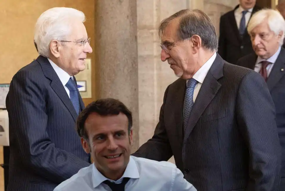 sergio mattarella ignazio la russa emmanuel macron 