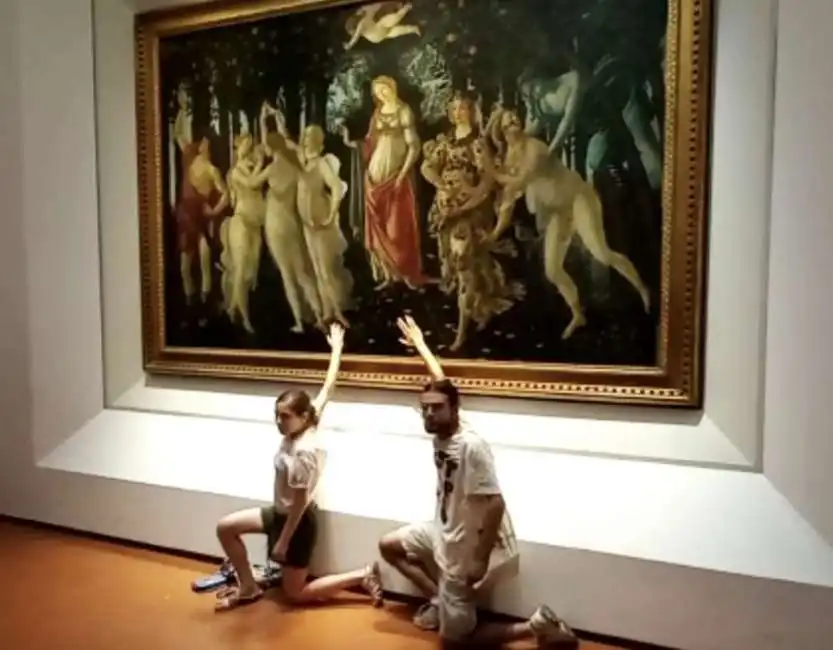 primavera uffizi ultima generazione