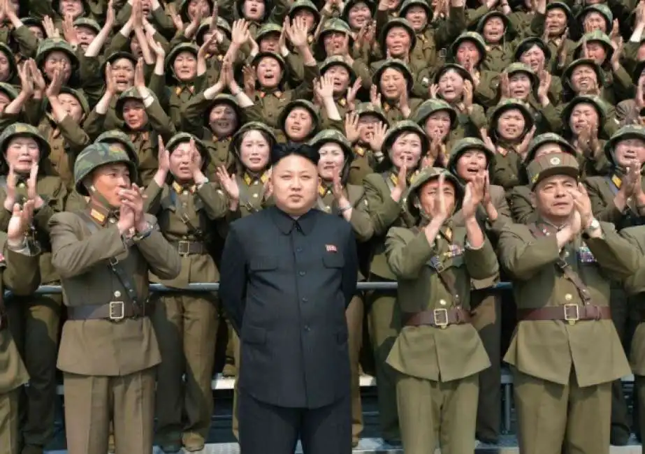 kim jong un soldati corea del nord nordcorea