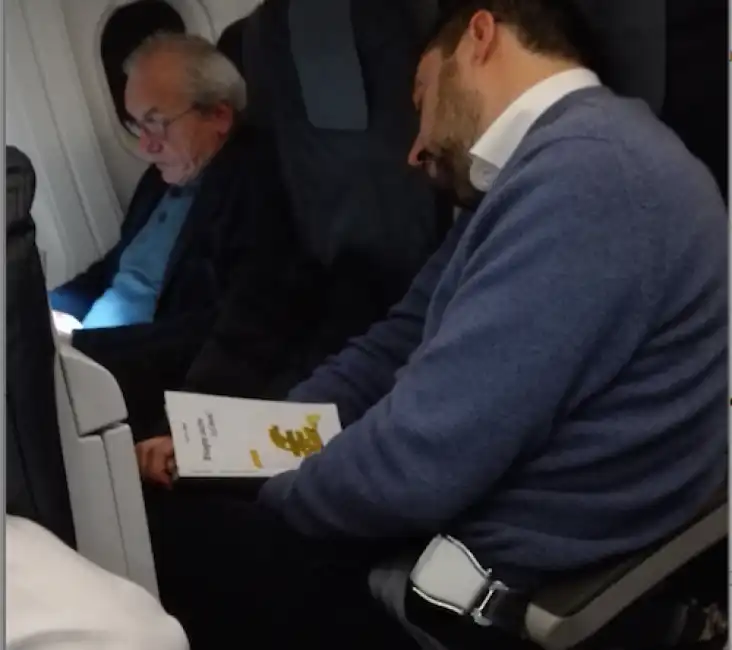 matteo salvini dorme