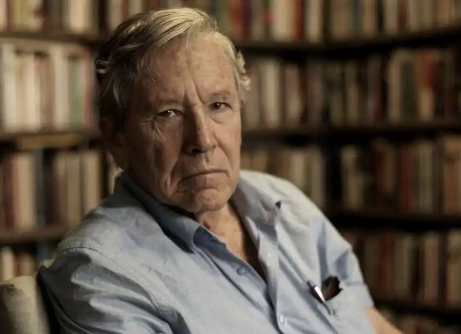 amos oz