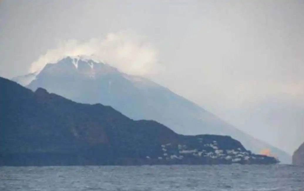 neve sullo stromboli-1