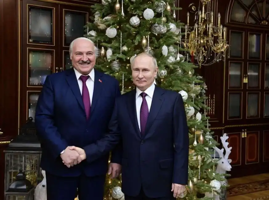 aleksandr lukashenko vladimir putin 