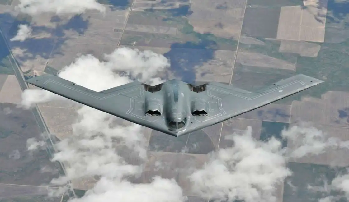 b2 spirit bombardiere esercito usa 