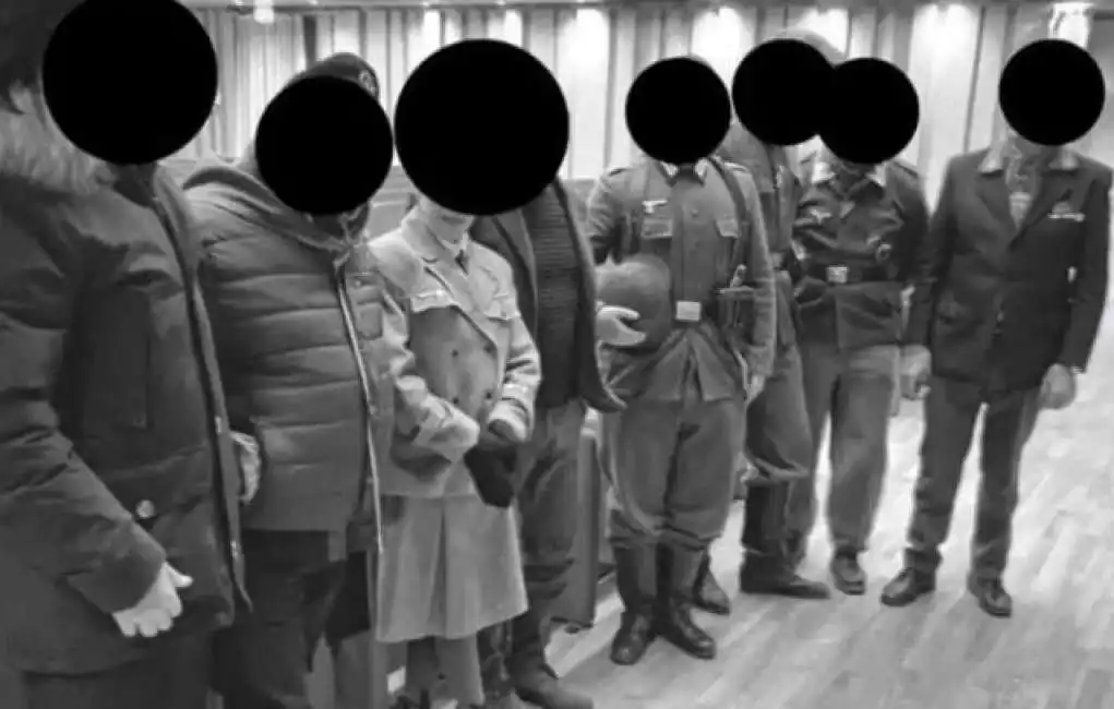 uniformi naziste alla proiezione del film comandante a spilimbergo