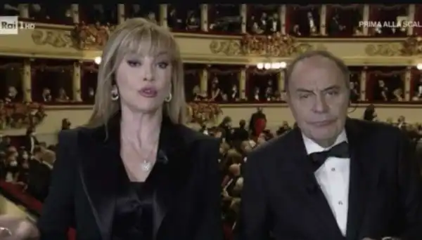 milly carlucci bruno vespa prima della scala