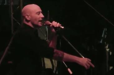 mario vattani, console fascio-rock, canta alla festa di casapound