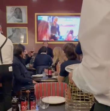 silvio berlusconi e matteo salvini al crazy pizza di flavio briatore