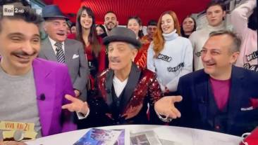 fiorello a viva rai 2 scherza su fuortes e coletta