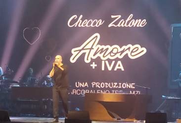 checco zalone al brancaccio di roma - la prima repubblica