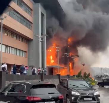 incendio grand setun plaza di mosca 5