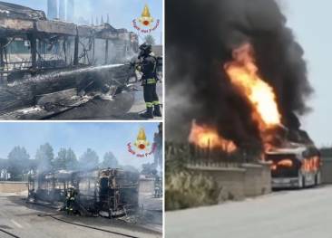 roma, bus atac a fuoco in via laurentina