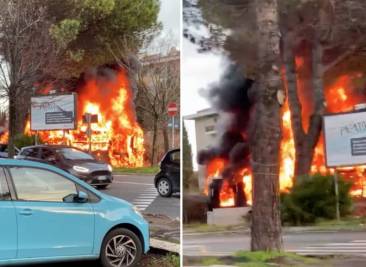 roma, autobus a fuoco in piazza monte di tai, al torrino